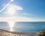 Апартамент на первой линии рядом с отелем Le Meridien, Ницца